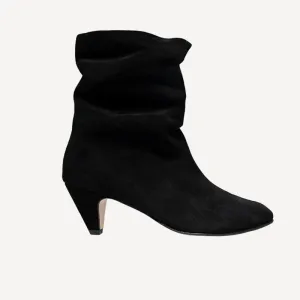 Anonymous Copenhagen Vully 50 Stiletto Black Suede Boots