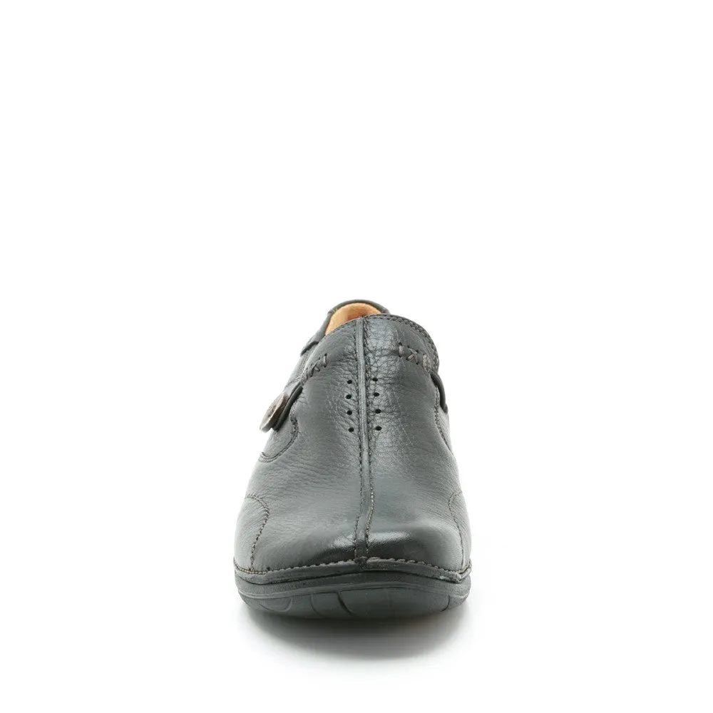 Clarks Un Loop Slip On Shoe