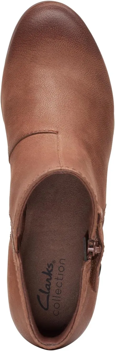 Clarks Women's Bayla Glow Fashion Boot