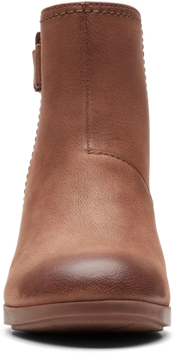 Clarks Women's Bayla Glow Fashion Boot