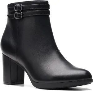Clarks Women's Bayla Light Fashion Boot