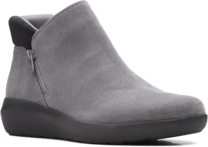 Clarks Women's Kayleigh Mid Ankle Boot