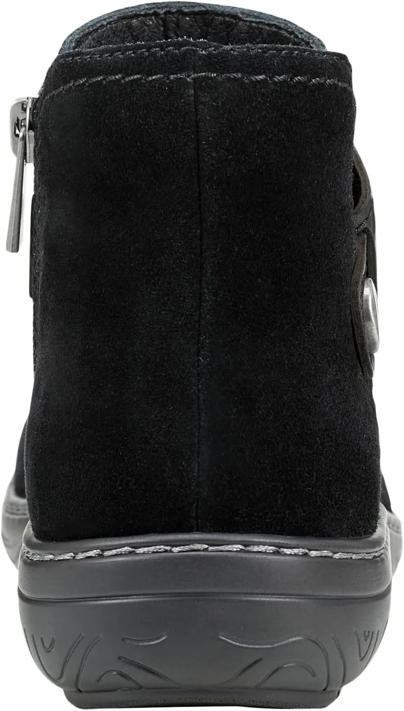Earth Women's Synal Ankle Boot