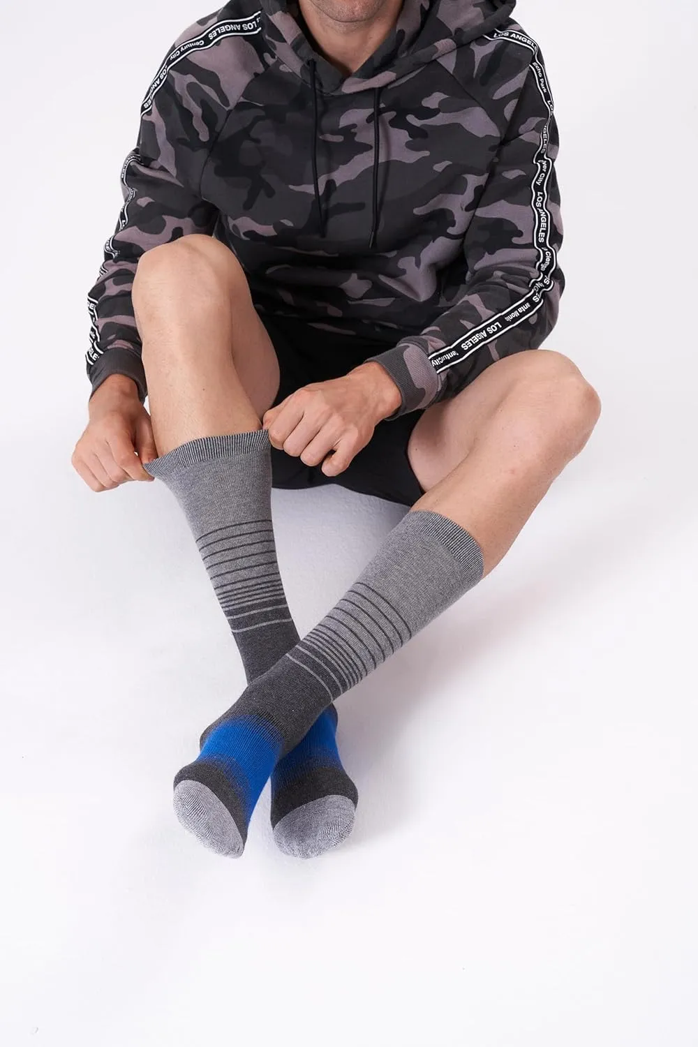 FITRELL 4 Pack Men's Merino Wool Hiking Socks, Wicking Cushioned, Warm Thermal Lightweight Boot Crew Dress Socks