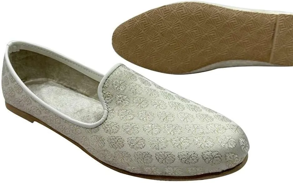 Handcrafted Punjabi Jutti for Men – Traditional Indian Slip-On Shoes | Ethnic Khussa for Wedding, Cultural & Festive Wear | Comfortable Mojari