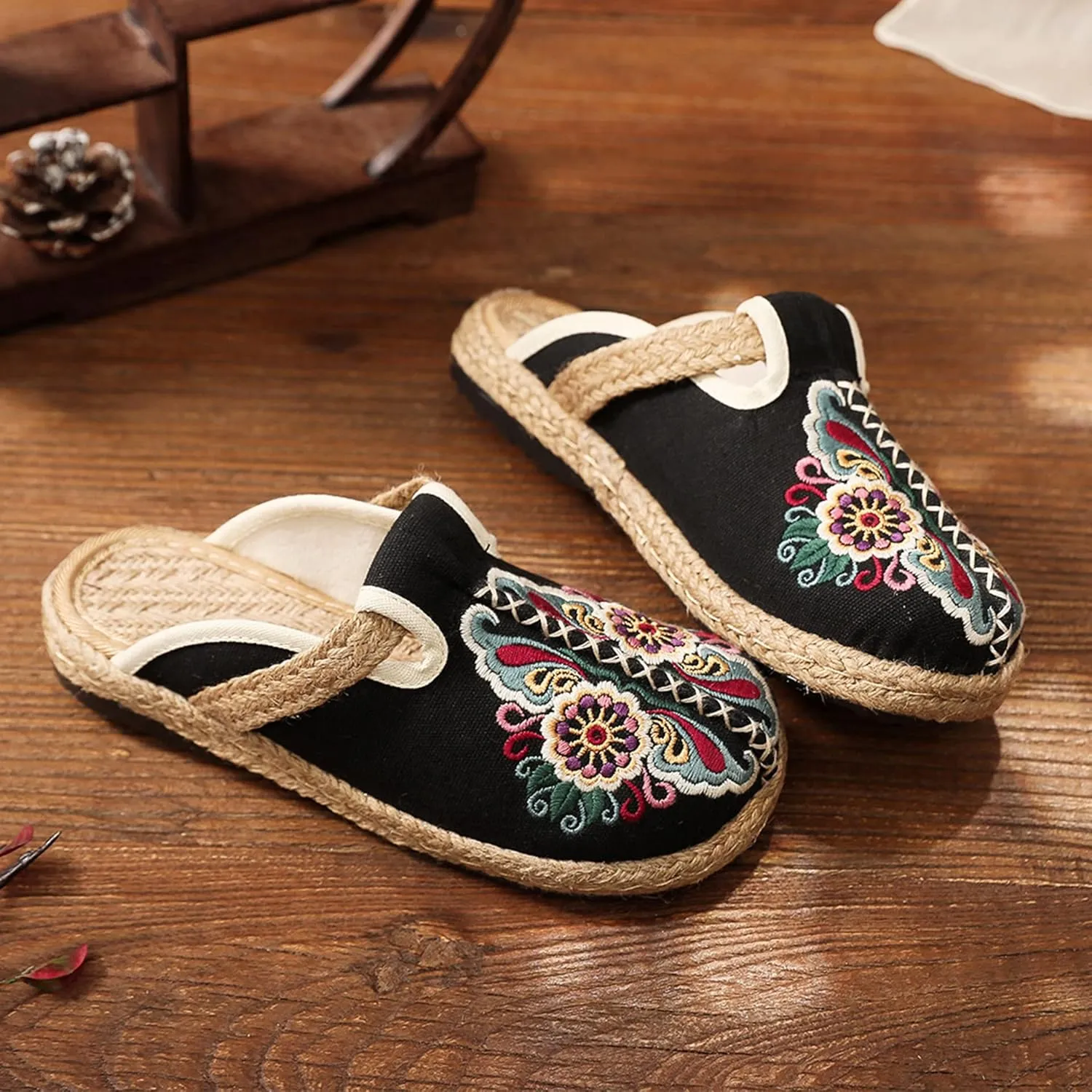 Hee grand Women's Embroidered Espadrilles Slip On Mule Slippers Ethnic Style Cotton and Linen Flats Retro Chinese Style
