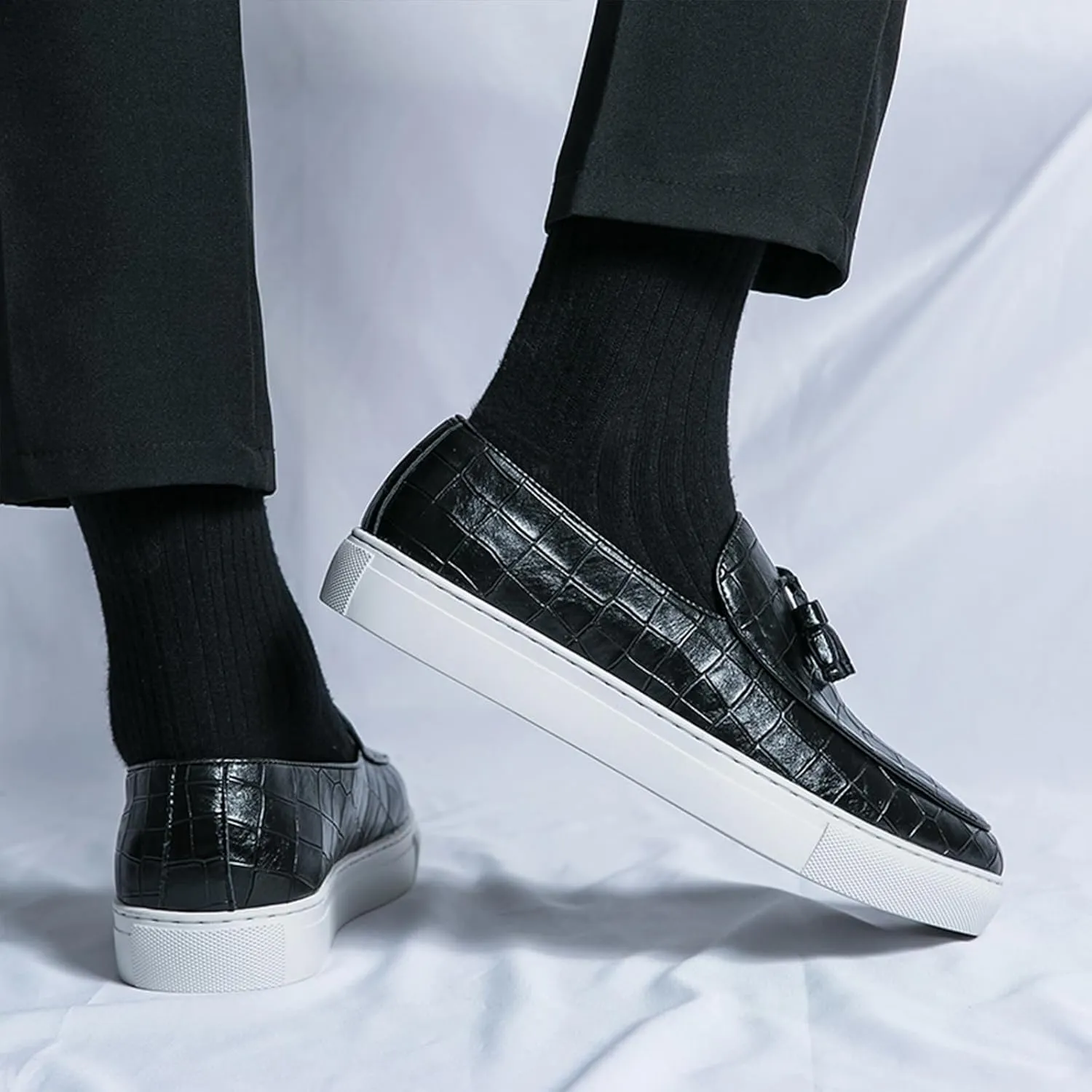 Men's Pattern Leather Platform Slip On Tassel Loafers Comfortable Round Toe Low Top Non-Slip Casual Dress Shoes Flat Penny Loafer for Dating Business Party