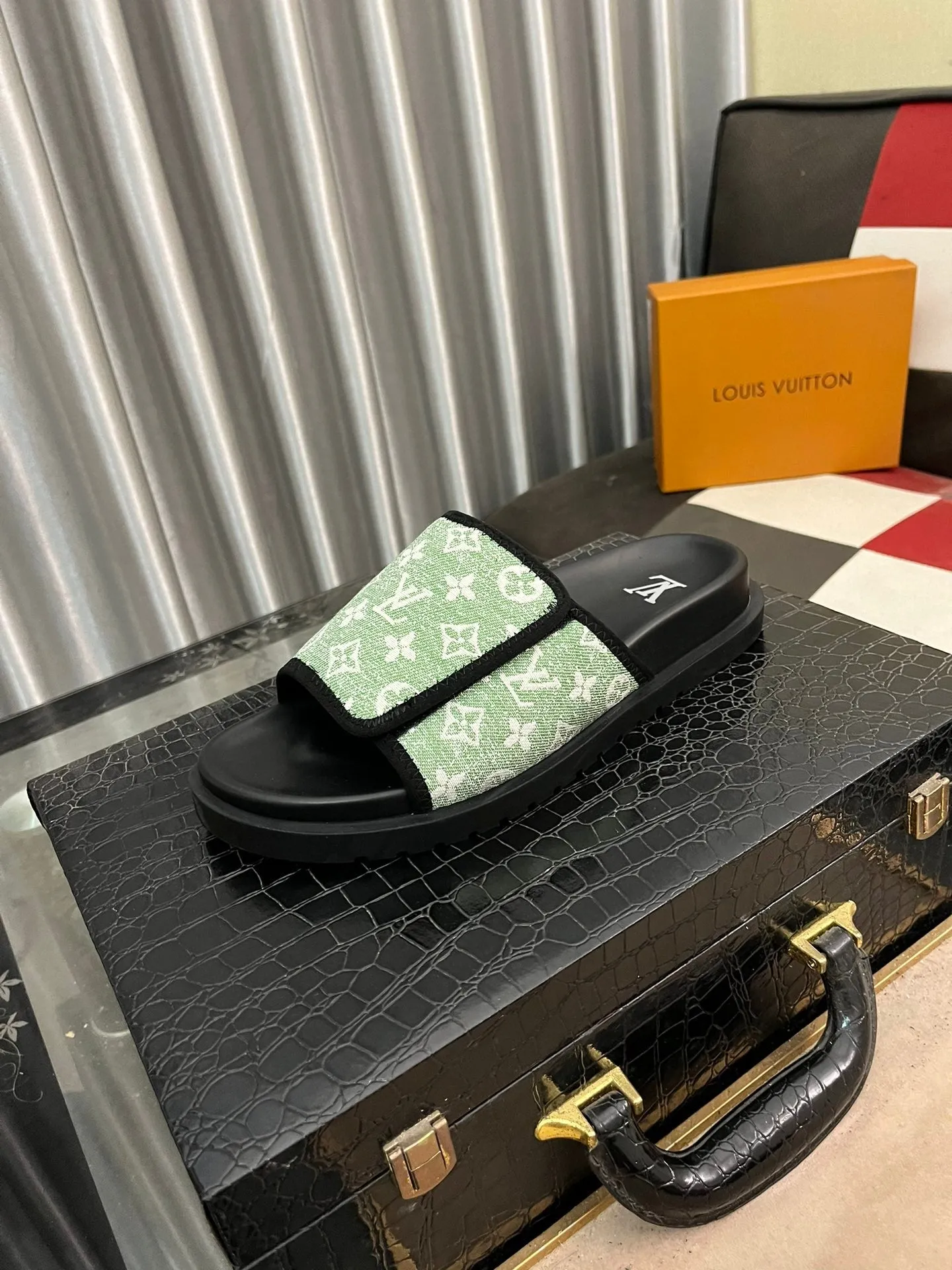 MIAMI MULE IN LIGHT GREEN MONOGRAM JACQUARD