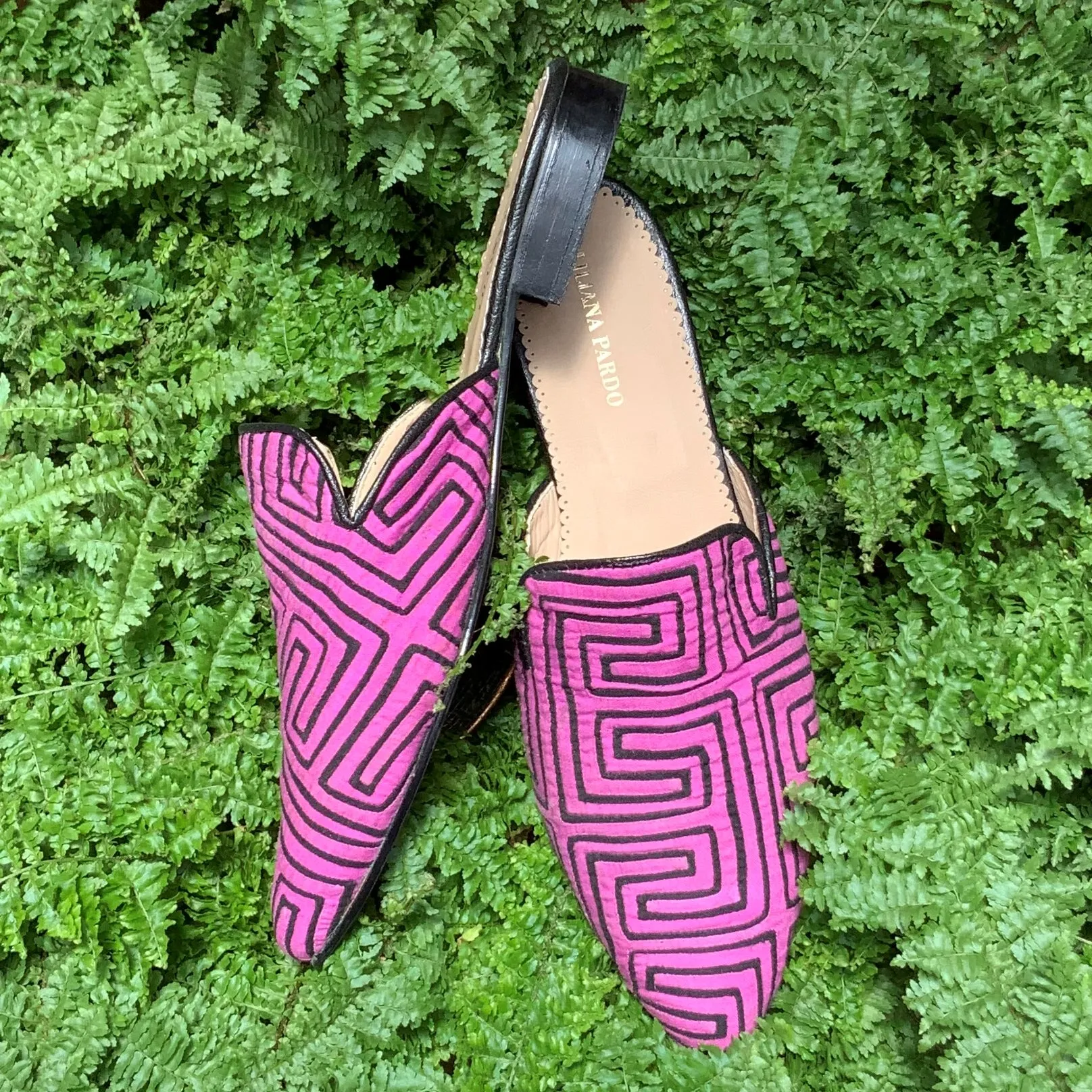 Mola Mules | Black & Light Purple