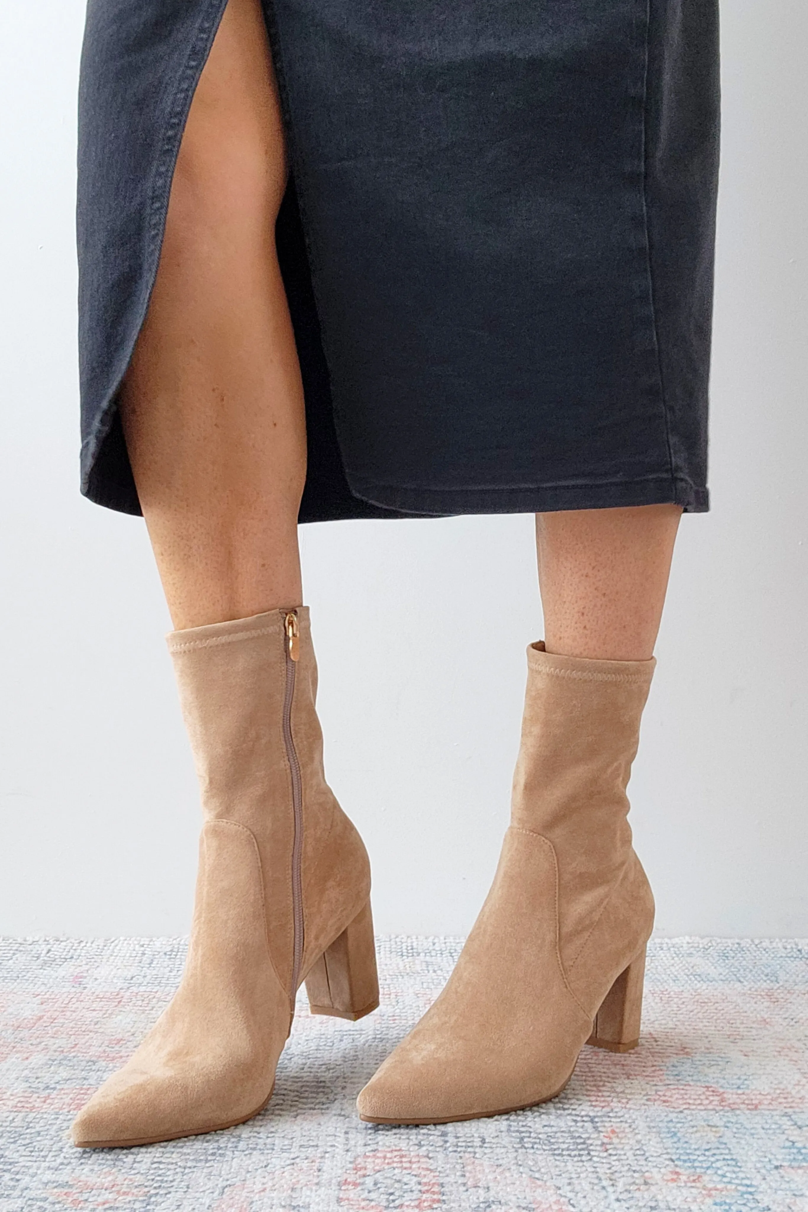 Nider Point Boot - Camel Microsuede