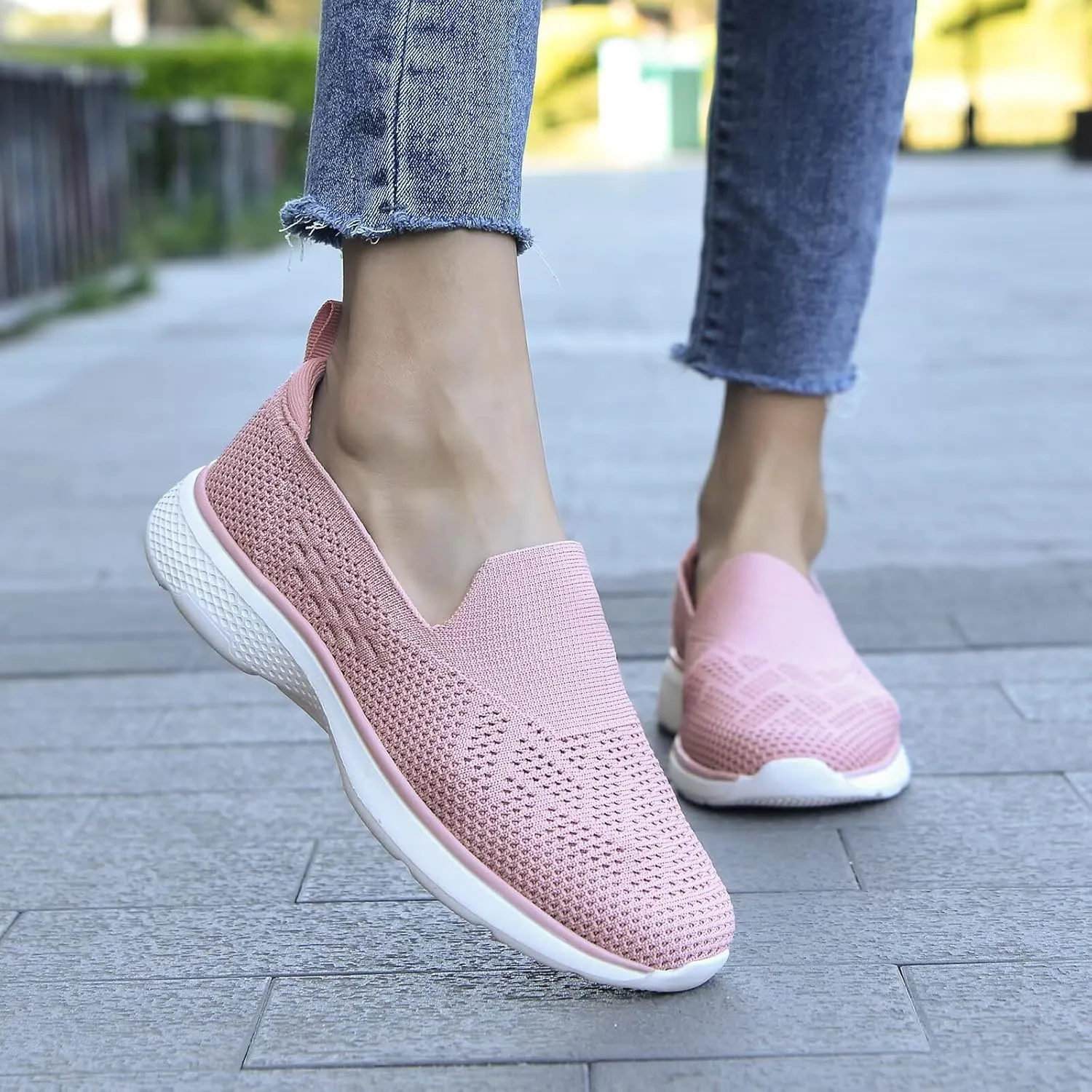 poemlady Walking Shoes Women Slip On Sneakers Knit Lightweight Comfortable Breathable Nurse Shoes for Work Travel