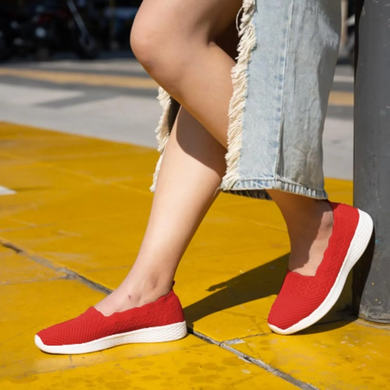 Puxowe Women's Slip on Walking Loafer Shoes-Lightweight Flat Shoes for Women Low-Top Round Toe Knit Memory Foam Sneaker