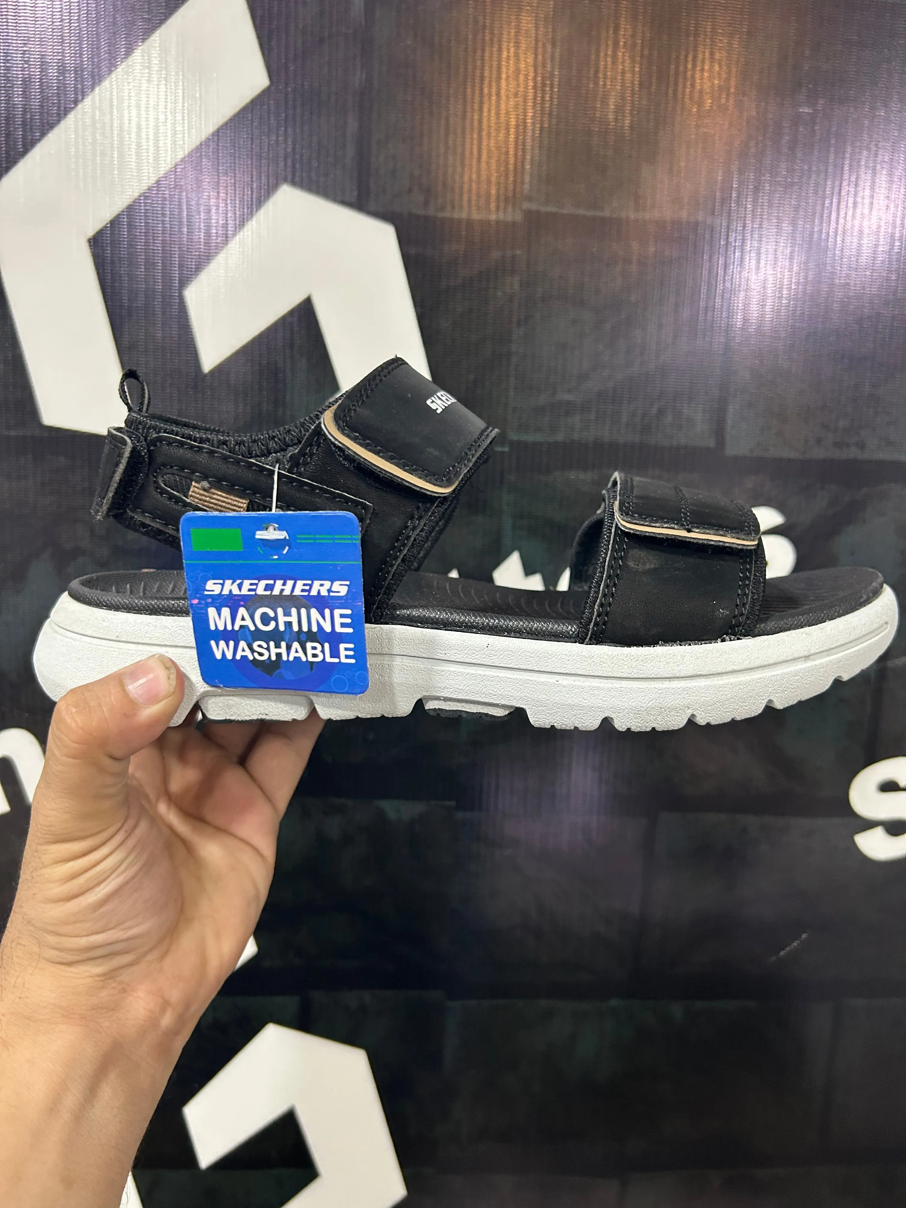 SK - Sandal - D7 - Black White
