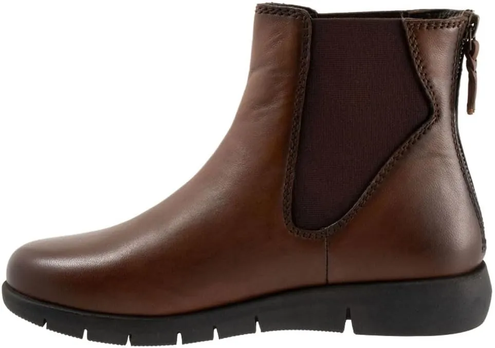 SoftWalk Women's Albany Ankle Boot