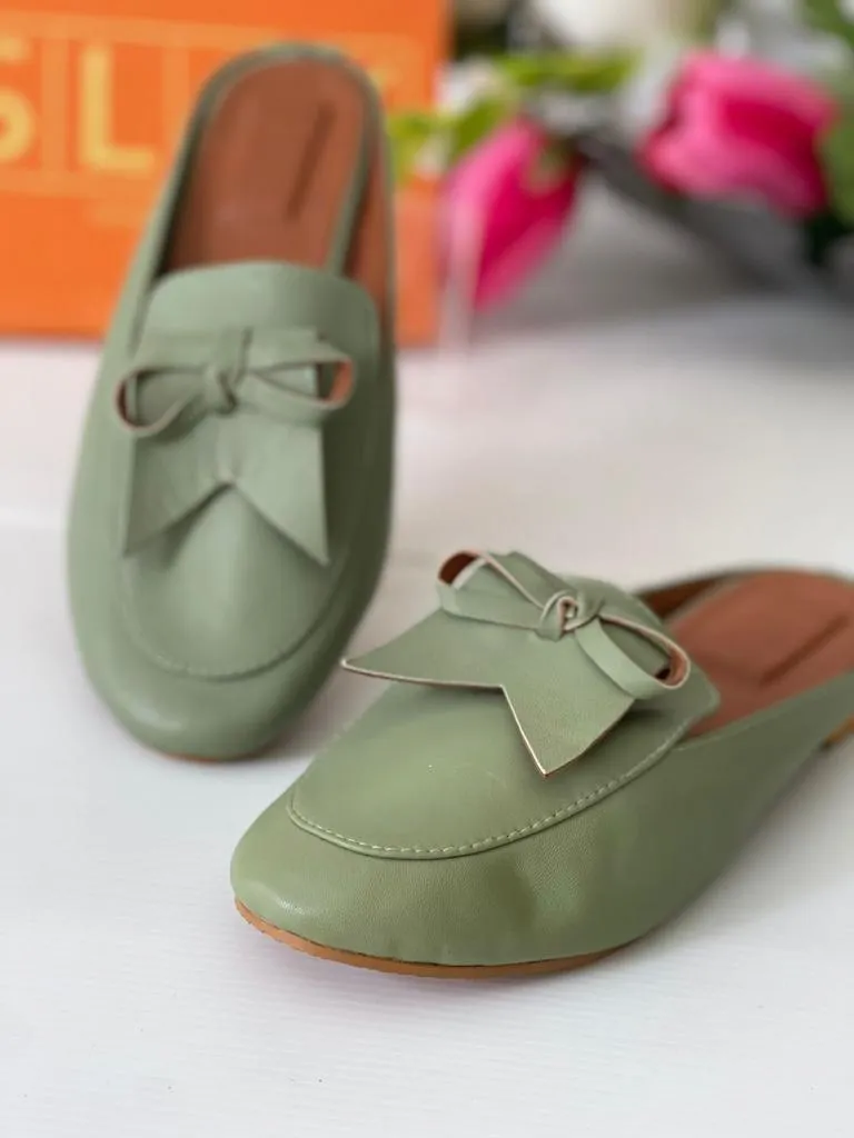 Stylish and Unique Pure Leather Mule Flat in Gray