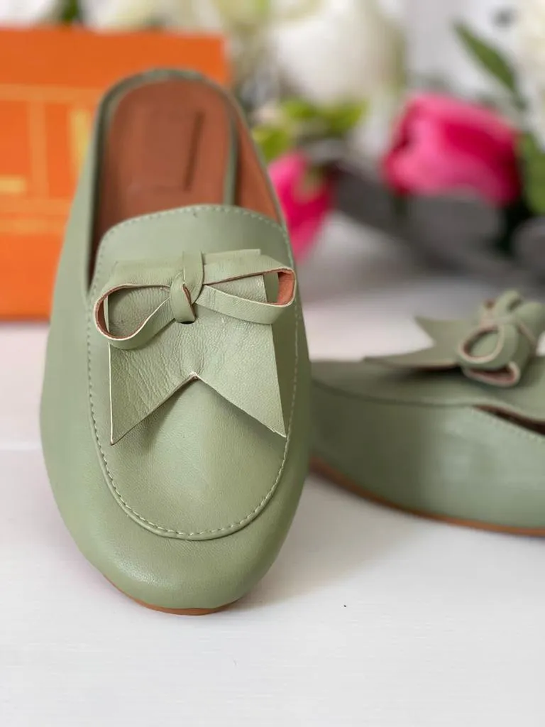 Stylish and Unique Pure Leather Mule Flat in Gray