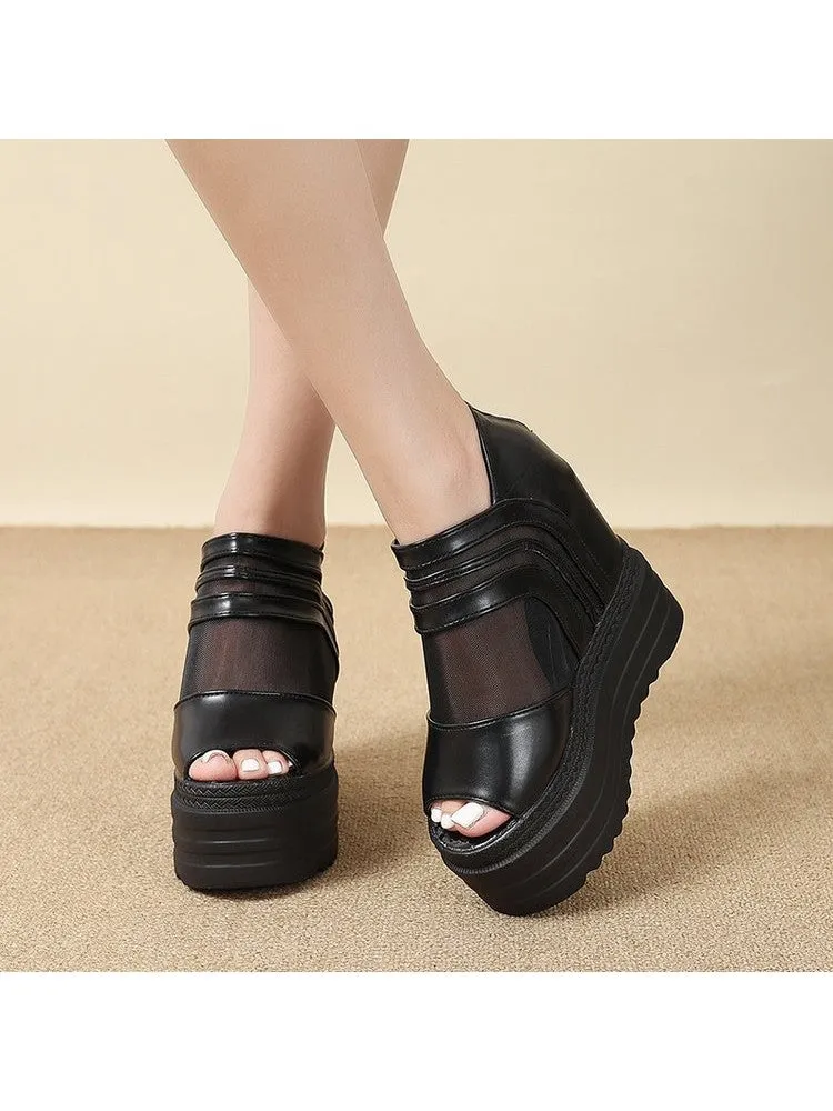 Stylish Summer Chic: Elegant Women's Sandals with Sleek Design