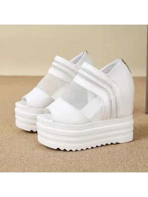 Stylish Summer Chic: Elegant Women's Sandals with Sleek Design