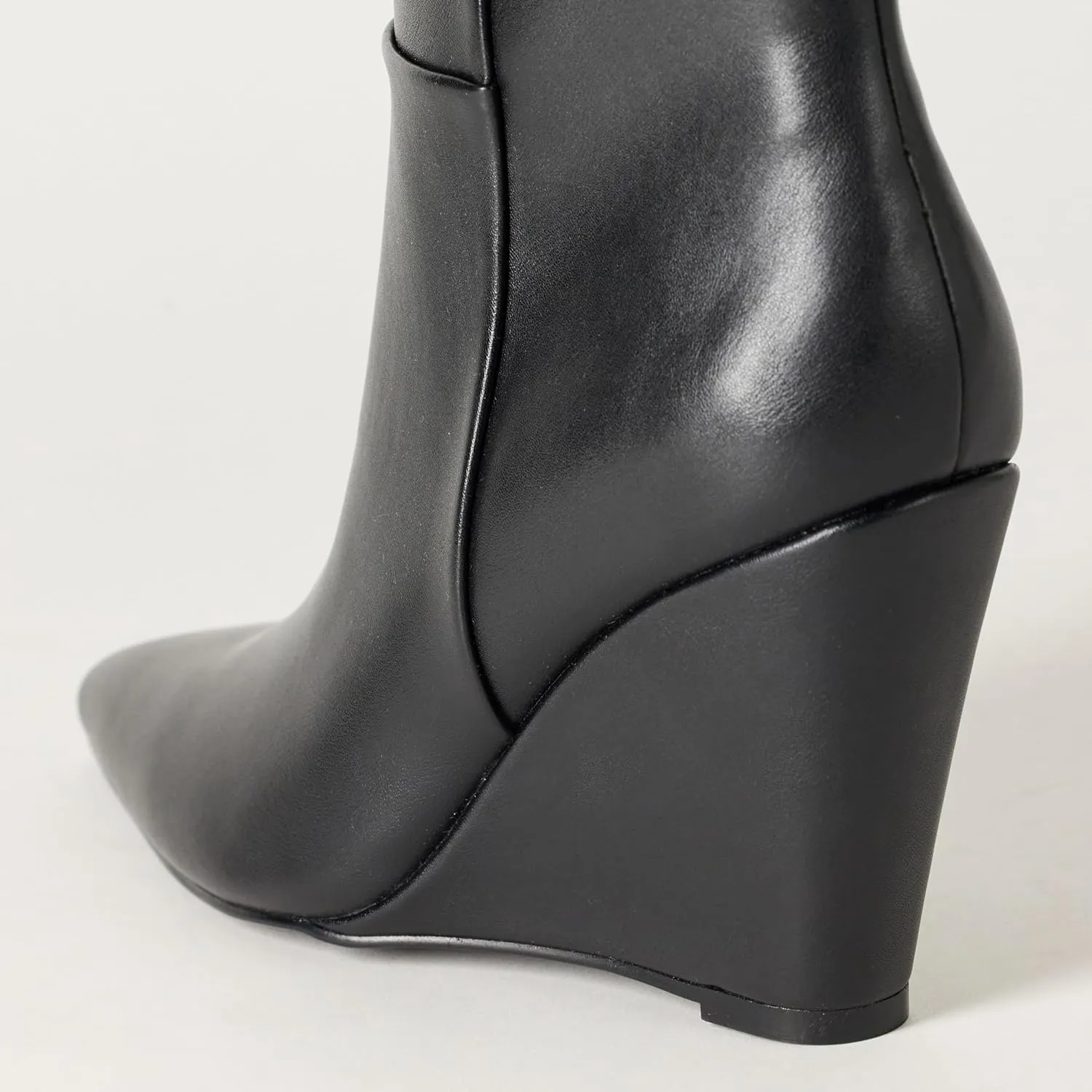 The Drop Women's Gina Wedge Midshaft Boot Classic