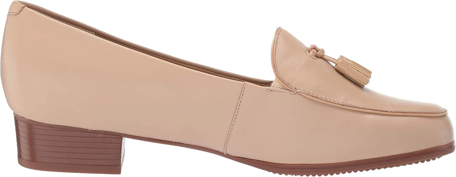 Trotters Women's Mary Loafer