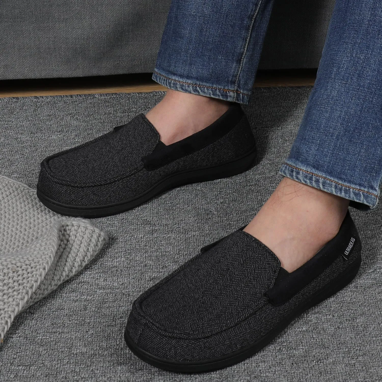 ULTRAIDEAS Men's Carver Slippers Moc Loafer House Shoes Memory Foam