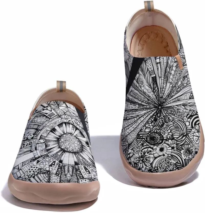 Women's Art Knit Breathable Slip-On Sneakers Fashion Daily Travel Shoes Comfortable Casual Loafers