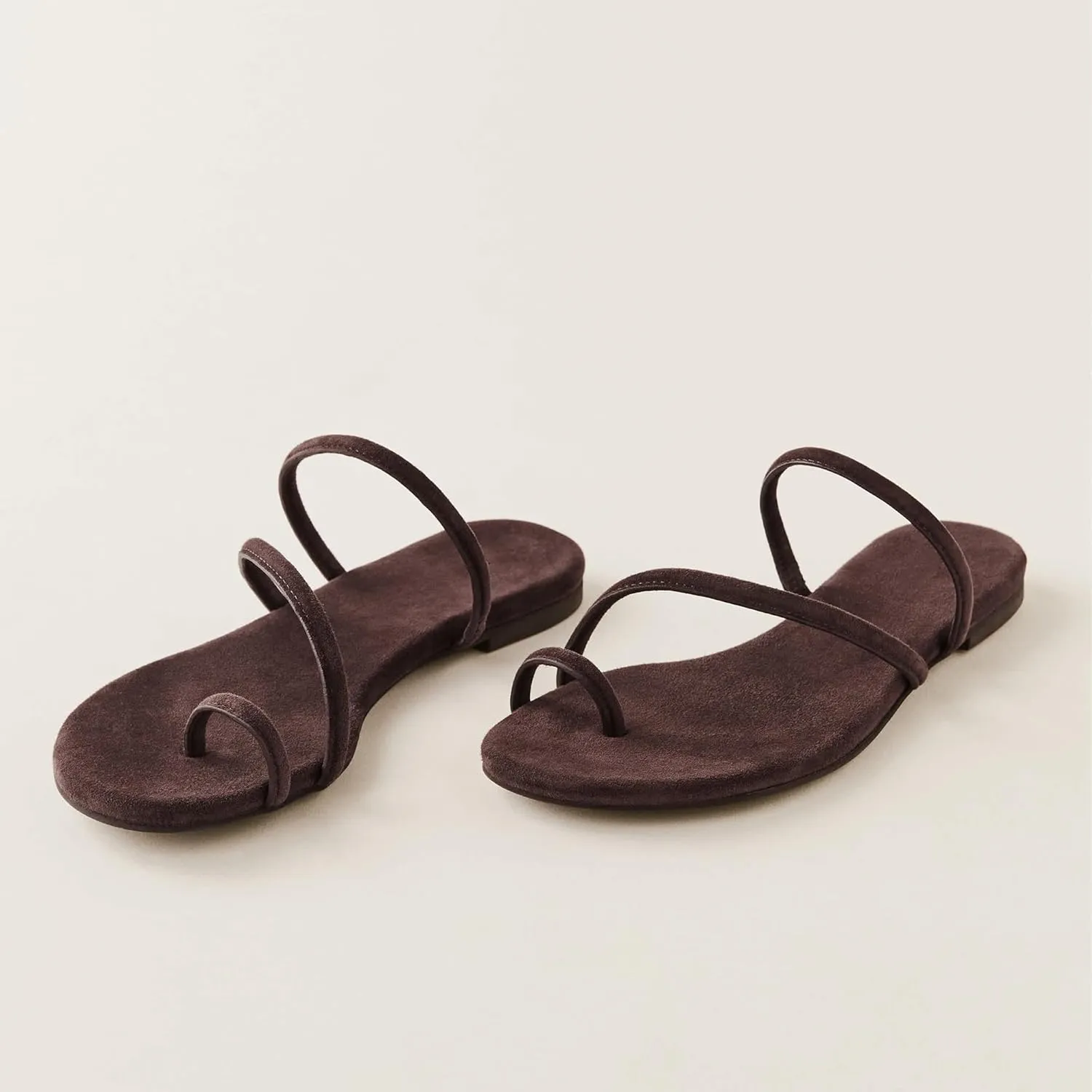 Women's Strappy Flat Sandals Slip On Slides Toe Ring Slippers with Cross Strap Comfortable Open Toe Summer Flats Shoes