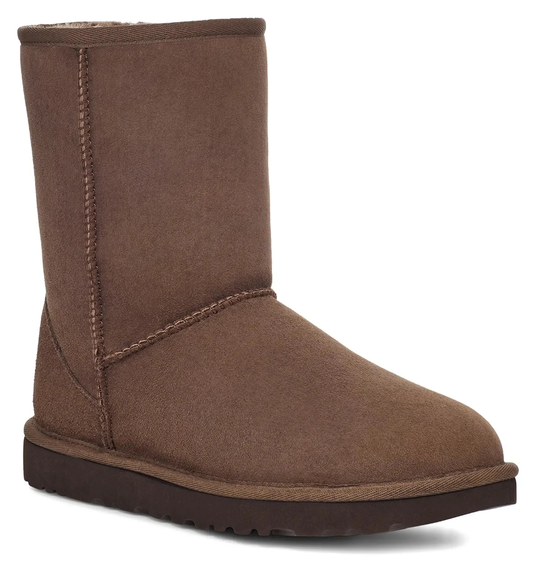 Women’s UGG Classic Short II – Timeless Comfort & Style