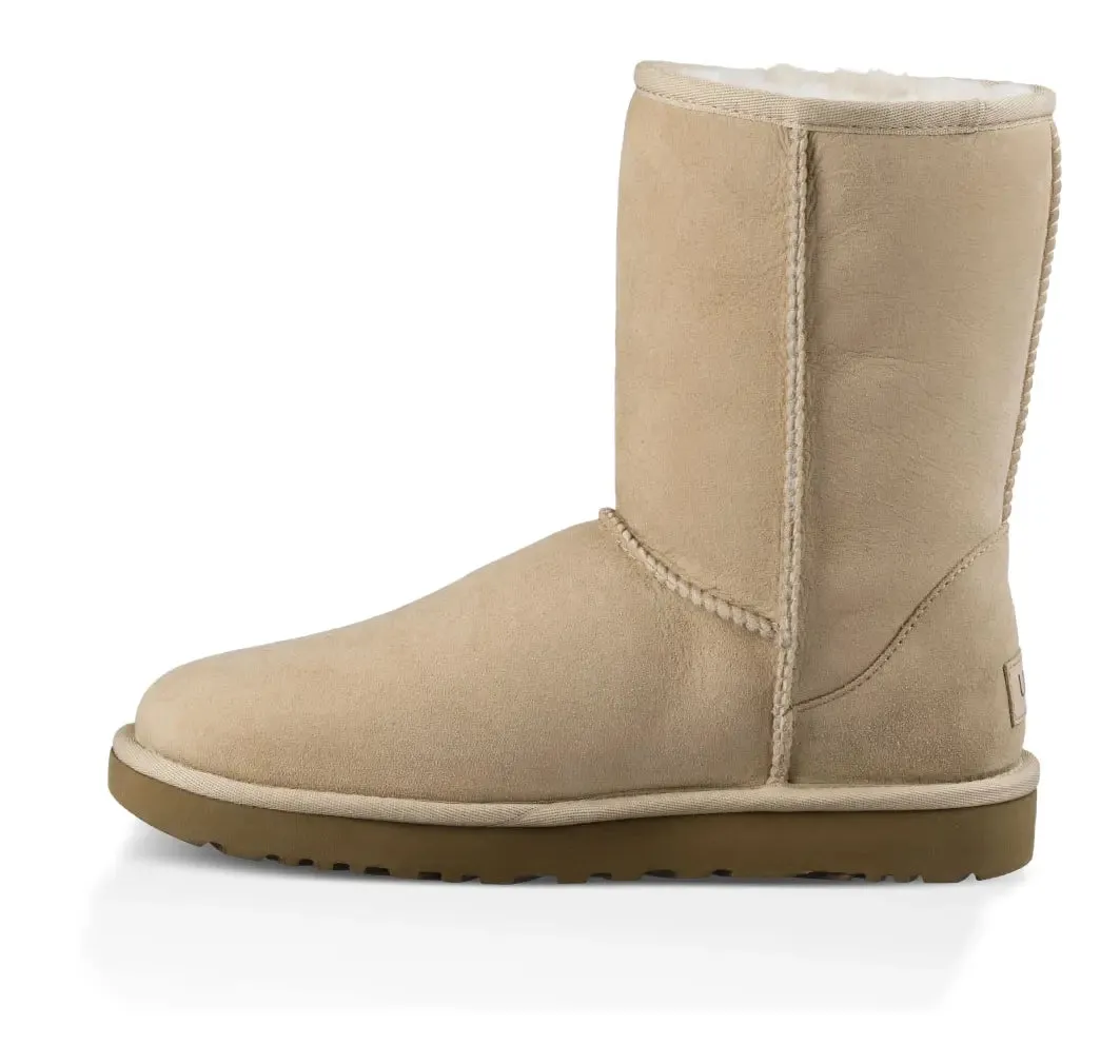 Women’s UGG Classic Short II – Timeless Comfort & Style