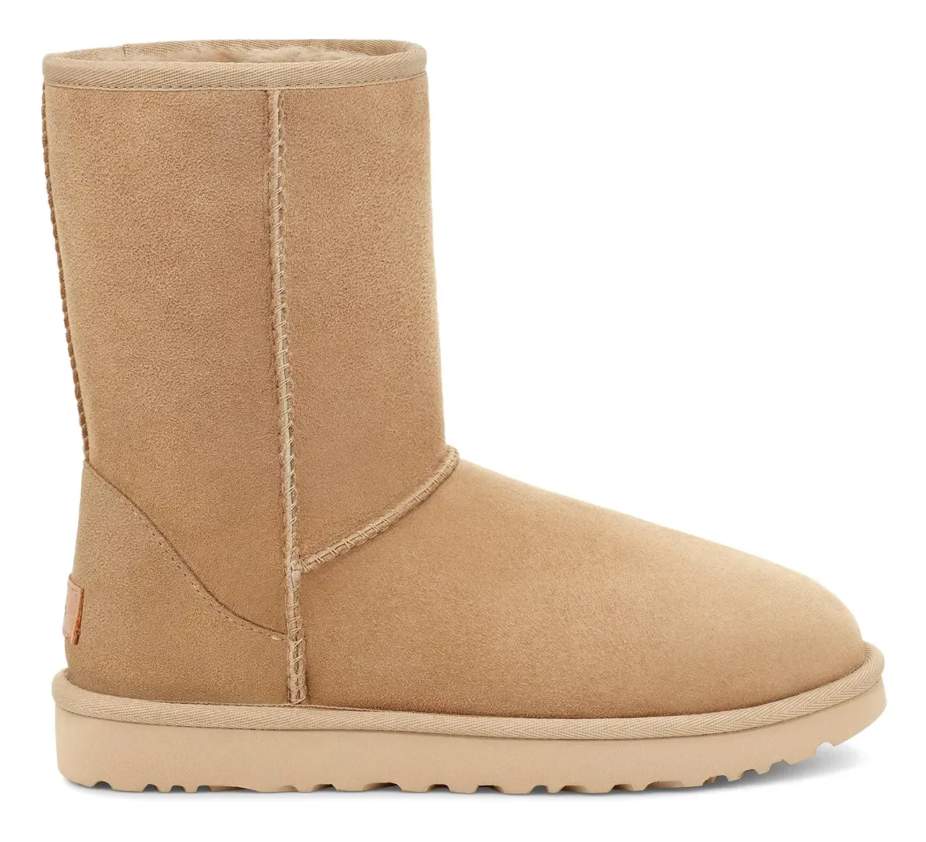 Women’s UGG Classic Short II – Timeless Comfort & Style