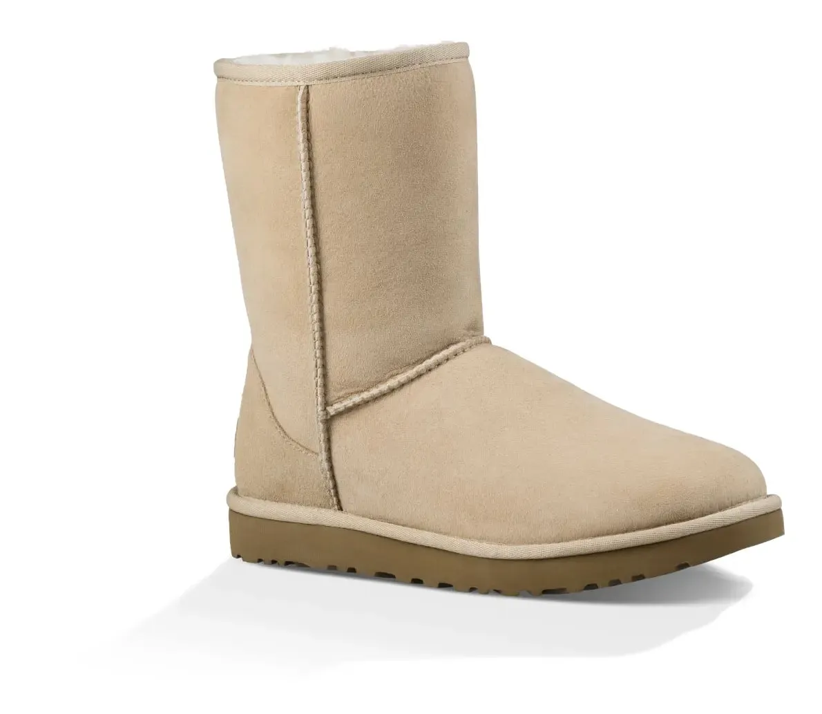 Women’s UGG Classic Short II – Timeless Comfort & Style