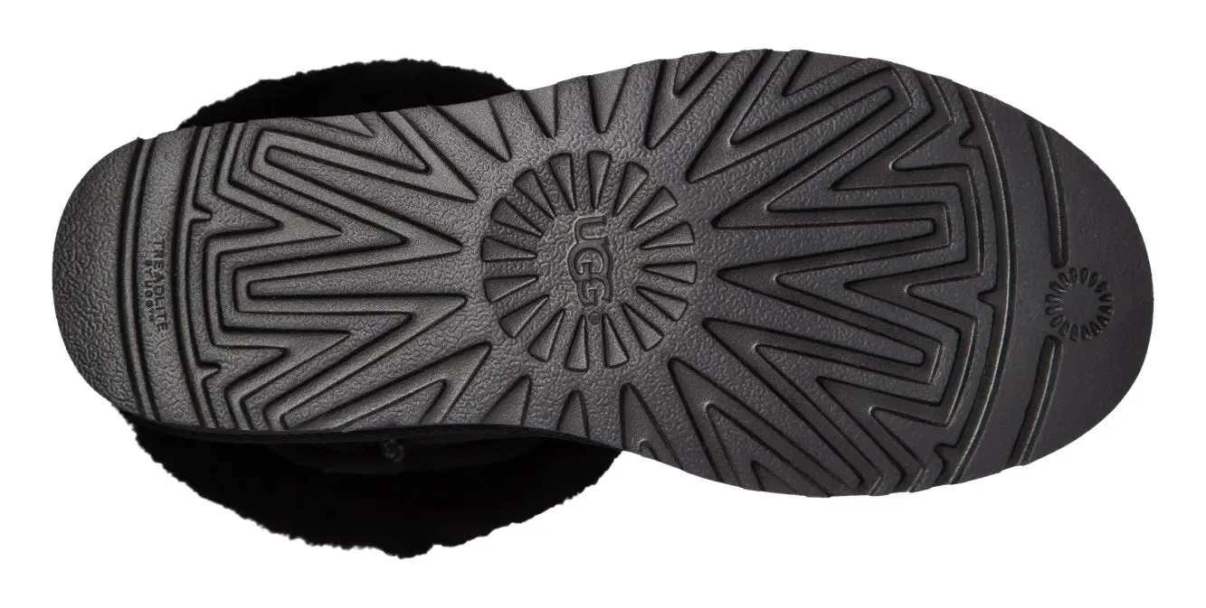 Women’s UGG Classic Short II – Timeless Comfort & Style