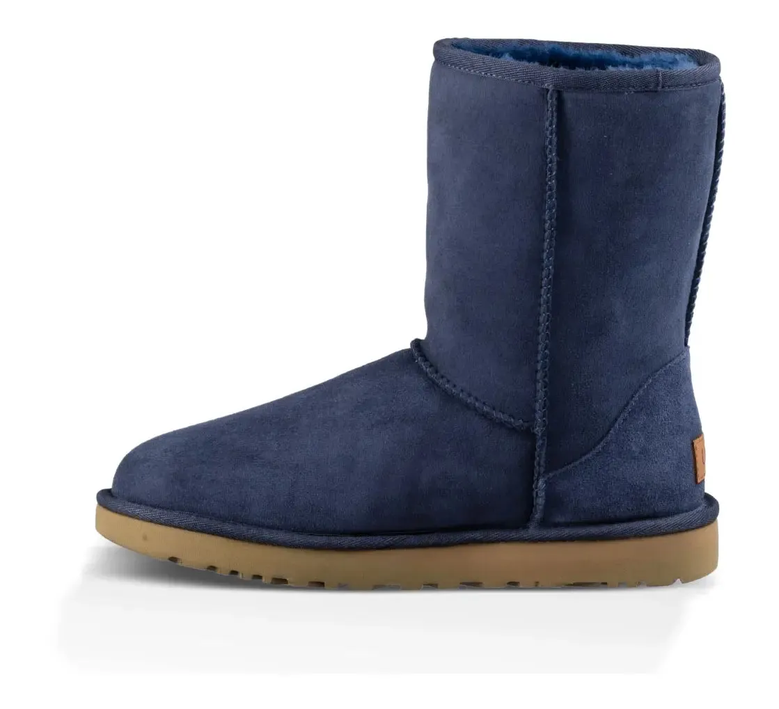 Women’s UGG Classic Short II – Timeless Comfort & Style