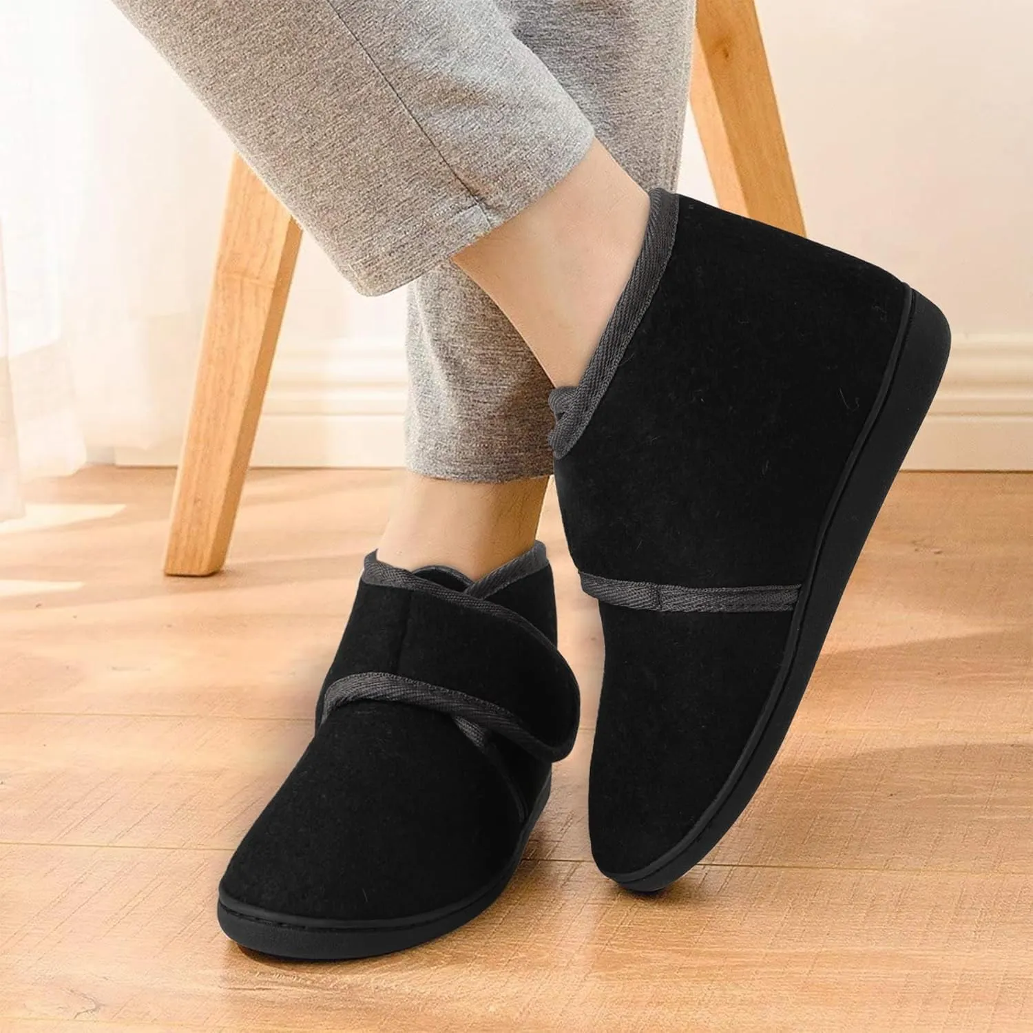 Women's Wide Diabetic Slippers Adjustable Hook and Loop Memory Foam Arthritis Edema Swollen Feet House Shoes Comfortable Breathable Indoor/Outdoor Slip On Slippers