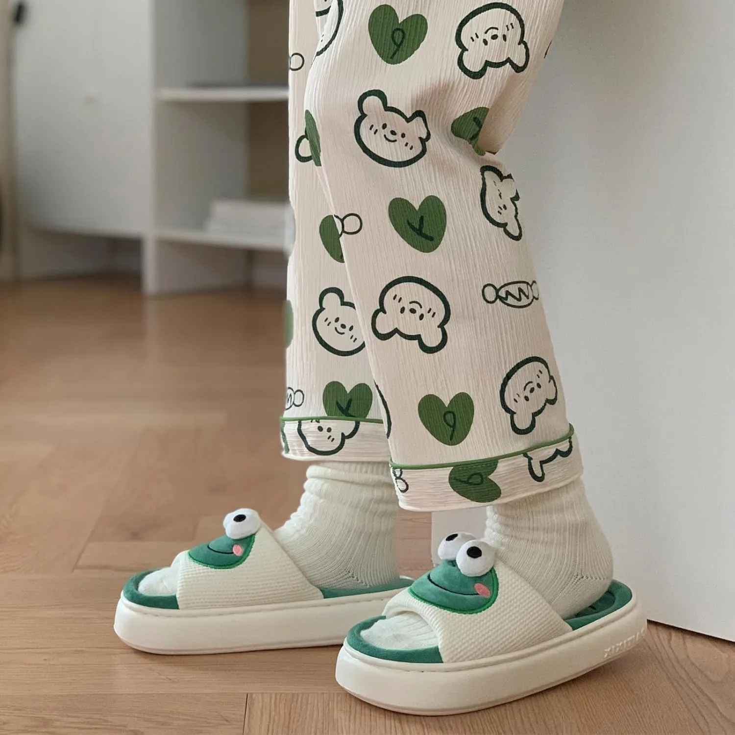XIXITIAO Cow Slippers for Women/Men Indoor, Cute Cartoon Animal House Shoes, Comfortable Cotton Linen Bedroom Kawaii Cloud Slides
